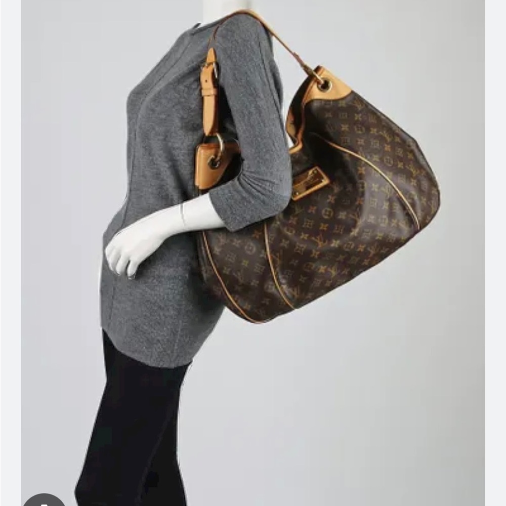 💜authentic Louis Vuitton galliera GM 💜